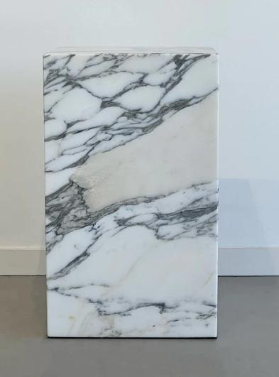 EDGP012 Arabescato Marble plinth